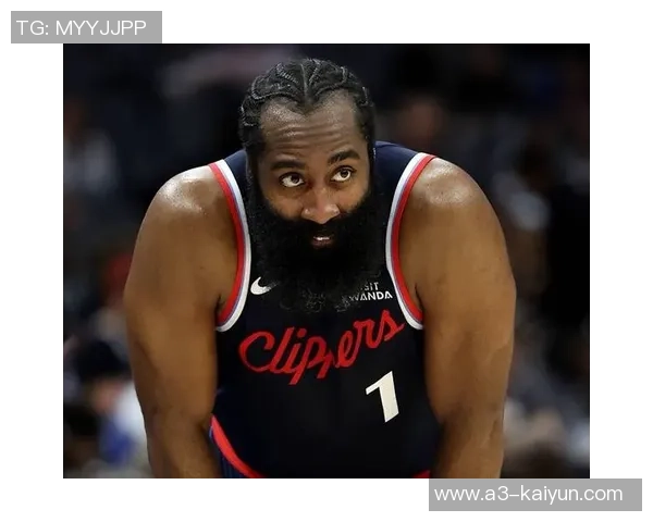 保罗NBA前史第一人，哈登55+7刷爆纪录，快船擒黄蜂夺交手15连胜